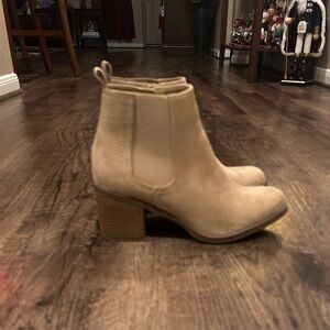 Sonoma Beige Ankle Booties